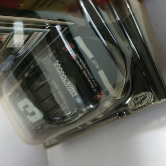 Dale Earnhardt 2001 Oreo Design #3 Sam Bass Collection 1:43 Scale - Picture 7 of 13